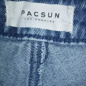 PacSun High Rise 24 Square Pocket Raw Hem Jeans Shorts thumbnail 8