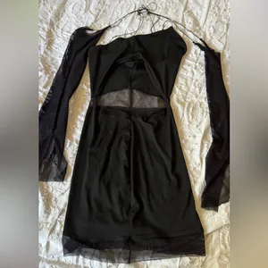 Black Mesh Sleeve Bodycon Dress Size S thumbnail 3
