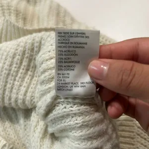 Urban Outfitters Cream Cropped Knit Sweater S Cozy Oversized thumbnail 7