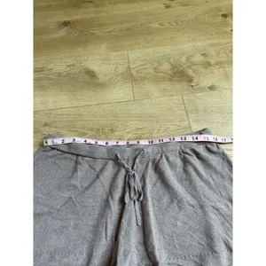 Barefoot Dreams CozyChic Ultra Lite Taupe Knit Shorts Womens loungewear Size L thumbnail 6