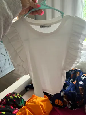 Zara Top thumbnail 1