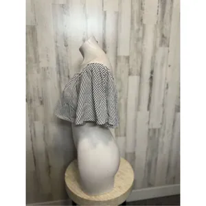 Windsor Stripped crop top thumbnail 2