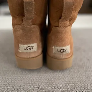 UGG Kristin Wedge Boot Bootie in Chesnut Tan Brown Size 8.5 thumbnail 3