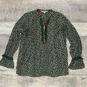 LOFT Long Sleeve Mini Print Blouse Womens M Ruffle Cuff Black Floral Flowy thumbnail 1