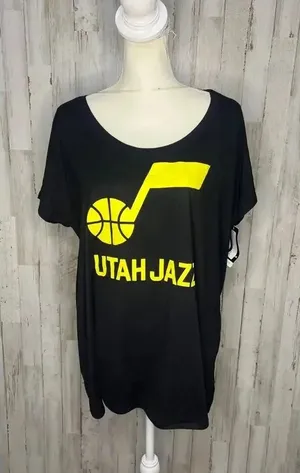 NWT NBA Utah Jazz Women's Black Graphic Print T-Shirt Size Medium Short‎ Sleeve thumbnail 1