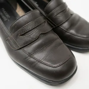 Vintage Y2K Classic Elements Brown Leather Penny Loafers thumbnail 3