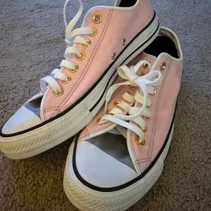 Chuck Taylor’s All Stars Converse Unisex low-tops 8.5/10.5 Pink and Gray thumbnail 5