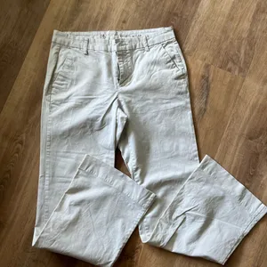 Old Navy Khakis. Wide leg. EUC. thumbnail 1