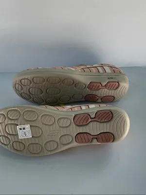 Skechers Slip-On Striped Sneakers in Pink and Cream thumbnail 6