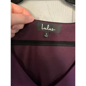 Lulus V-neck shift dress thumbnail 2