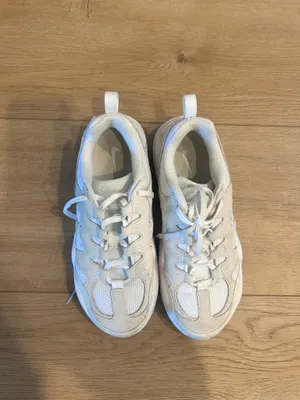 Nike Tech Hera Sneaker in White, Summit White, & Photon Dust thumbnail 3