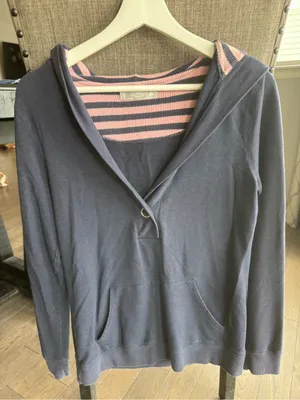 Women’s Old Navy Navy and Pink Striped Knit Top thumbnail 1