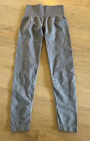 NVGTN seamless leggings gray  SIZE XS thumbnail 1