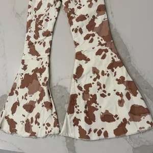 Altar’d State Cow Print Bell Bottom High Rise Flare Jeans Women’s XS White/Brown thumbnail 7