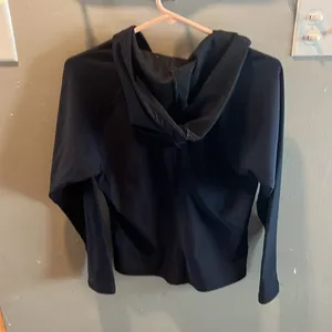 prAna Women’s black,‎ hooded sweatshirt, size medium, made in the USA🇺🇸 thumbnail 4