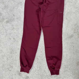 Figs Women’s High Waisted Zamora Jogger Scrub Pants Pull On in Burgundy ST thumbnail 9