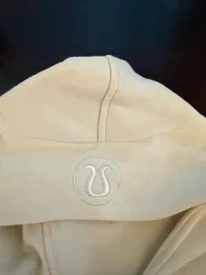 Lululemon Scuba Hoodie thumbnail 6