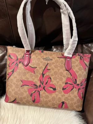 Coach NWT Gallery Tote Bag In Signature Canvas With Bow Print CZ174 thumbnail 1