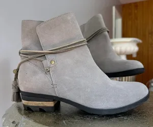 NWOB Sorel Farah Slate Gray Waterproof Suede Short Boots Ankle Minimalist Gorp‎ thumbnail 1