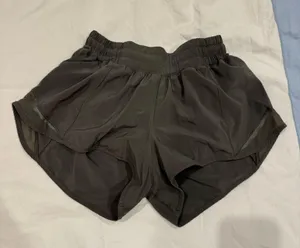 Lululemon Hotty Hot Shorts 2.5" Low-Rise 4 thumbnail 7