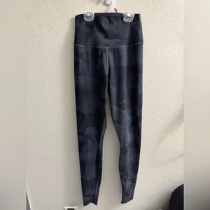 Alo Yoga Camo Vapor Legging Size XS High Waist Athletic Running Pickleball thumbnail 2