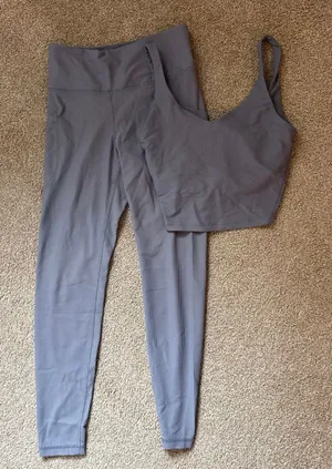 Old Navy Active Set Workout thumbnail 1
