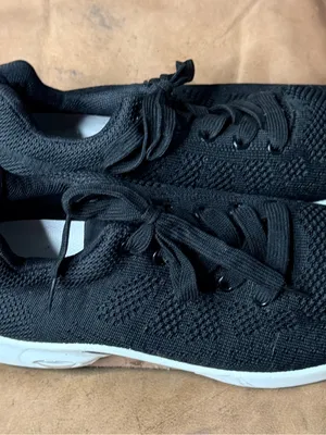 Black Athletic Shoes Size 10 thumbnail 3