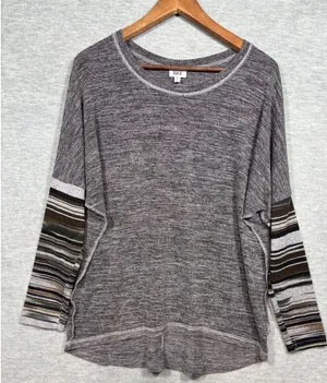 BKE‎ Womens Grey Heathered Striped Sleeve Oversized Knit Top Size M thumbnail 1