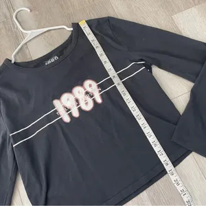 Taylor Swift Tshirt 1989 long sleeve crop womens Black (size 2xl) casual music thumbnail 6