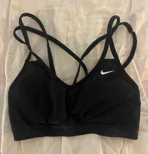Nike Sports Bra  thumbnail 1