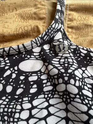 Lululemon Black & White Patterned Strappy Tank Top thumbnail 3