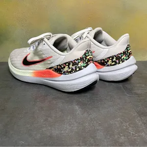 Nike Air Winflo 9 Women’s Running Shoes White Size 8.5 thumbnail 10