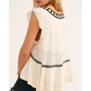 Free People Ecru Combo Embroidered V-Neck Tiered Boho Top Size Extra Small NEW thumbnail 2