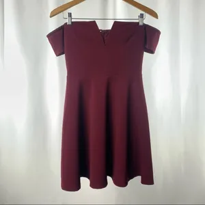 Lulus Play the Party Off-the-Shoulder Skater Dress in Burgundy Size Small‎ thumbnail 9