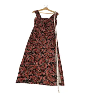 Socialite Floral Midi Dress Womens Medium Dark Romantic Black Side Slit Feminine thumbnail 7