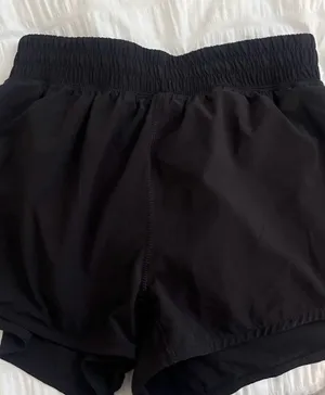 Aritzia Black Athletic Women’s Shorts thumbnail 1