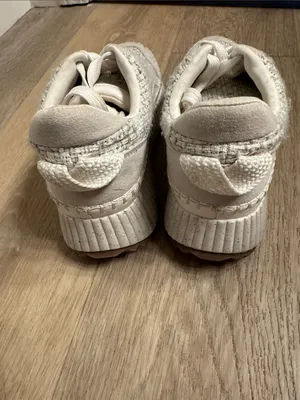 Universal Threads Neutral Woven Lace-Up Sneakers thumbnail 3
