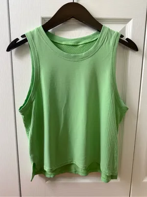 Lululemon Train to Be Tank Top in Scream Green Light thumbnail 2