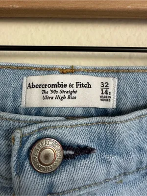Abercrombie & Fitch The 90’s Straight Ultra High Rise Jeans thumbnail 2