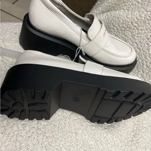 Wild Fable white chunky Y2K platform shoes size 9.5 thumbnail 6