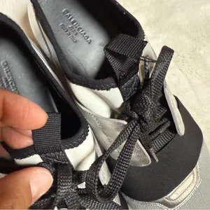 Balenciaga Race Runner Women's Black and Gray Sneakers Sz:40 =9 thumbnail 9