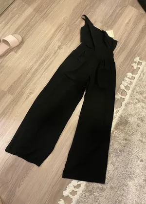 Black Jumper NWT thumbnail 4