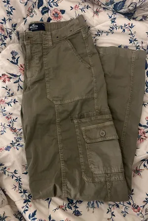 Hollister Baggy Cargo Low-Rise Pants thumbnail 1