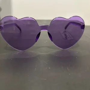 Purple Heart-Shaped Rimless Sunglasses thumbnail 3