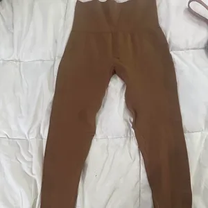 Set Active brown workout set thumbnail 4