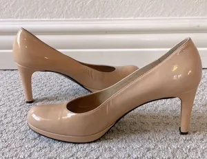 COPY - Stuart Weitzman Nude Round Toe Pumps thumbnail 1