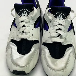 Nike‎ Air Huarache Run Sneakers Sz 7 Hyper Grape/White/Black Dh4439-105 Preowned thumbnail 2