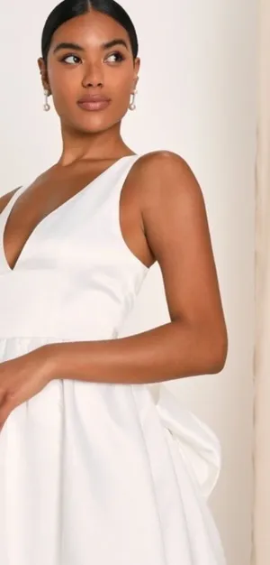 LULU's Bridal Wedding Chic Modern Sexy Elegant Satin A-Line Ballgown NWOT thumbnail 1