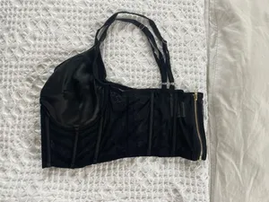Celebrity Black Crop Top Size M thumbnail 2