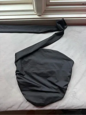 SheIn Chic One-Shoulder Black Asymmetrical Crop Top thumbnail 2